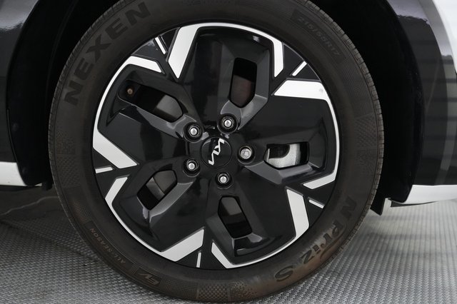 2023 Kia Niro EV — photo 7 of 23