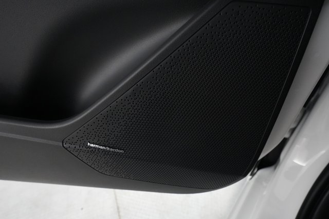 2023 Kia Niro EV — photo 21 of 25