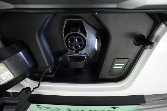 2023 Kia Niro EV — photo 8 of 25