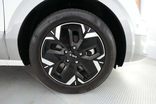 2023 Kia Niro EV — photo 17 of 30