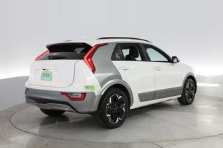 2023 Kia Niro EV — photo 2 of 30
