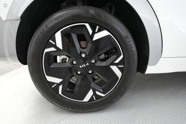 2023 Kia Niro EV — photo 7 of 30