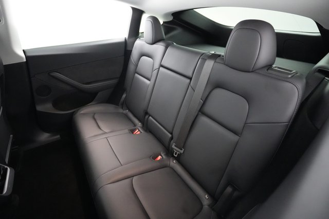 2022 Tesla Model Y — photo 19 of 23