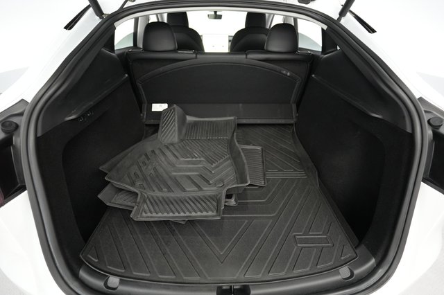 2022 Tesla Model Y — photo 6 of 23