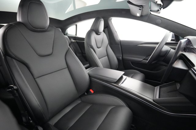 2023 Tesla Model S — photo 19 of 21