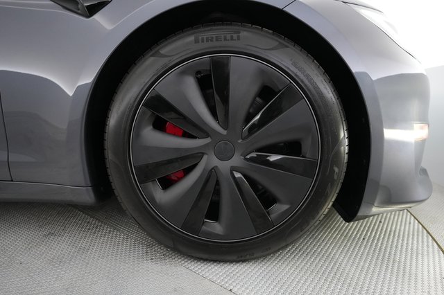 2023 Tesla Model S — photo 16 of 21