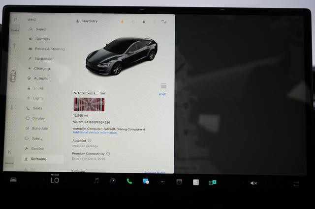 2023 Tesla Model S — photo 5 of 21