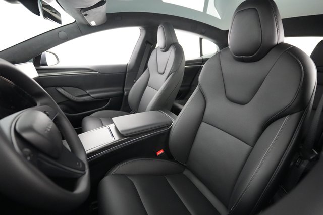 2023 Tesla Model S — photo 3 of 21