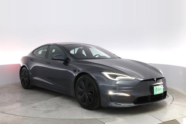 2023 Tesla Model S — photo 10 of 21