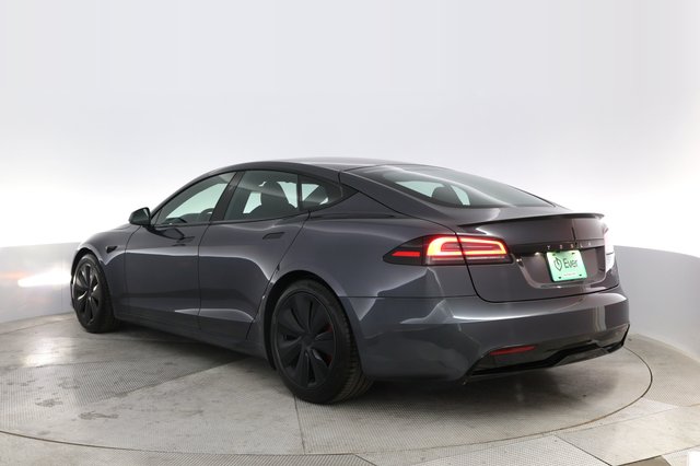 2023 Tesla Model S — photo 13 of 21