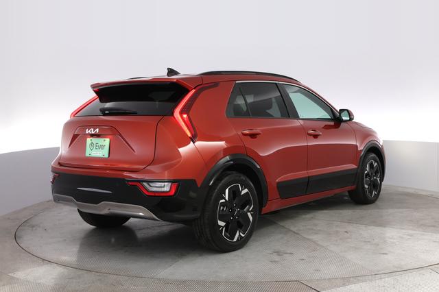 2023 Kia Niro EV — photo 2 of 24