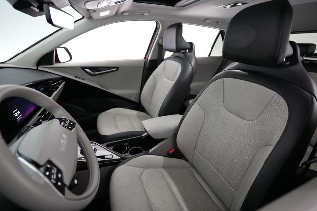 2023 Kia Niro EV — photo 3 of 24