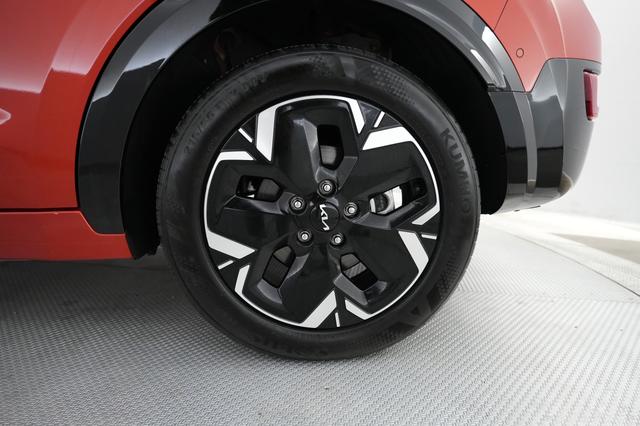 2023 Kia Niro EV — photo 7 of 24