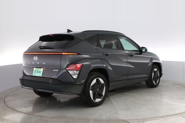 2024 Hyundai Kona — photo 2 of 21