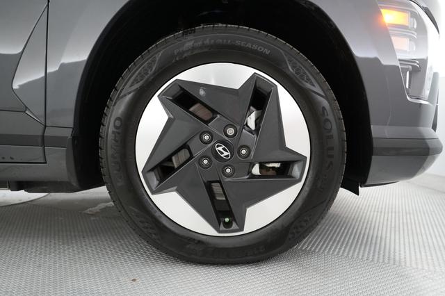 2024 Hyundai Kona — photo 7 of 21