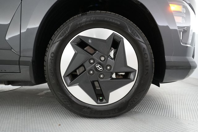 2024 Hyundai Kona — photo 7 of 21