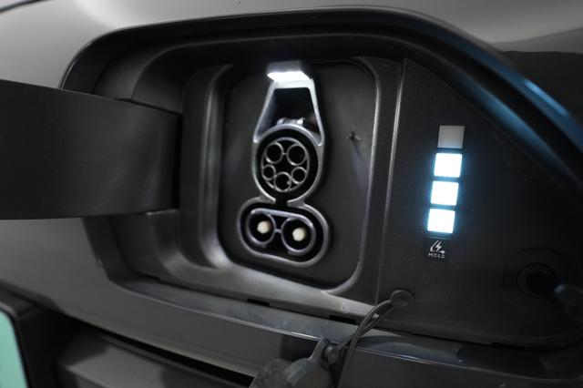 2024 Hyundai Kona — photo 8 of 21