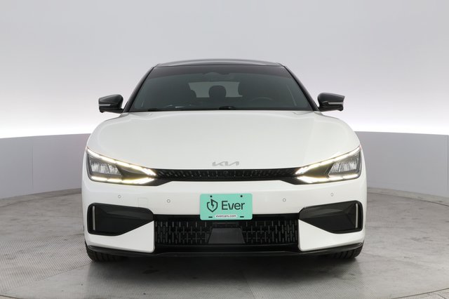 2023 Kia EV6 — photo 9 of 22