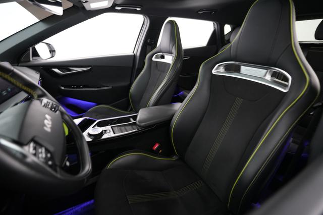 2023 Kia EV6 — photo 3 of 22