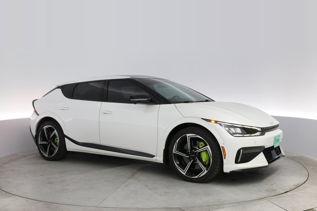 2023 Kia EV6 — photo 11 of 22