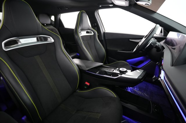 2023 Kia EV6 — photo 18 of 22