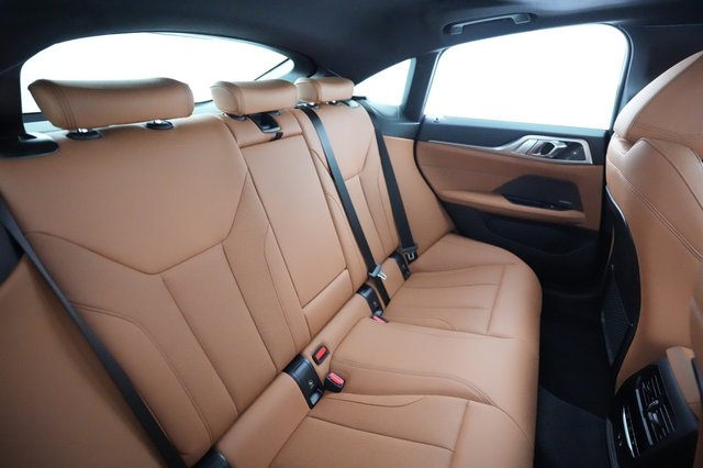 2024 BMW i4 — photo 4 of 21