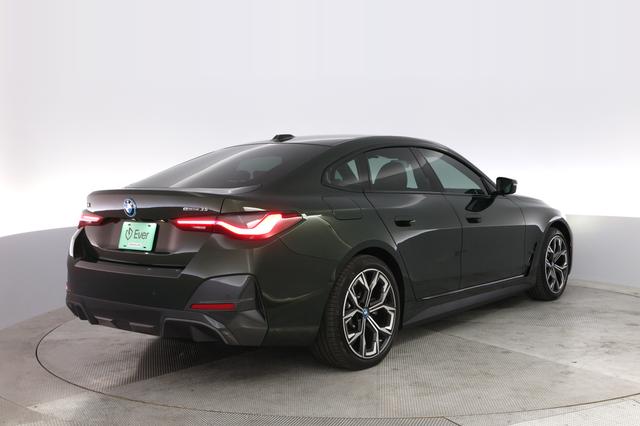 2024 BMW i4 — photo 2 of 21