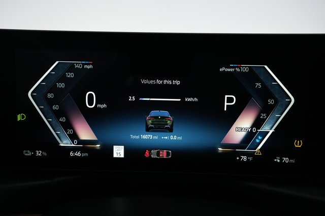 2024 BMW i4 — photo 5 of 21