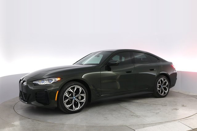 2024 BMW i4 — photo 14 of 21