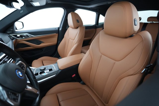 2024 BMW i4 — photo 3 of 21