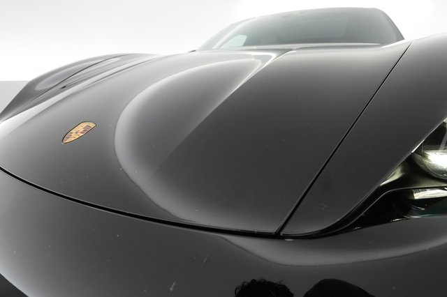 2021 Porsche Taycan — photo 24 of 26
