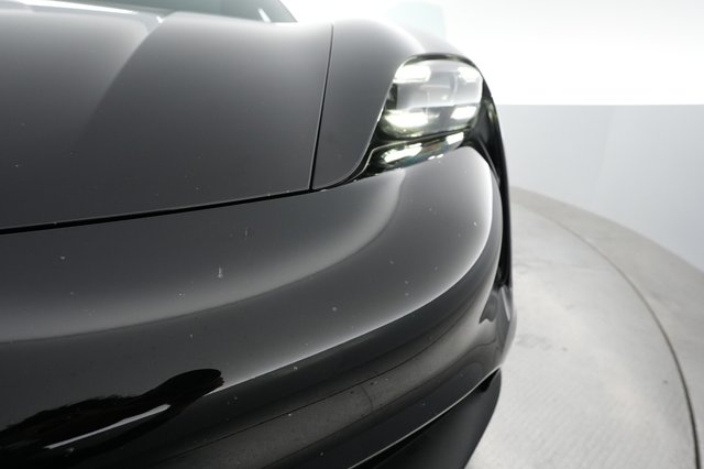 2021 Porsche Taycan — photo 25 of 26