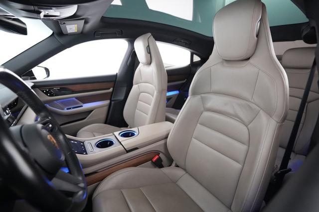 2021 Porsche Taycan — photo 3 of 26