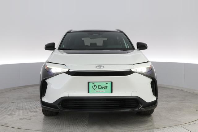 2023 Toyota bZ4X — photo 9 of 22