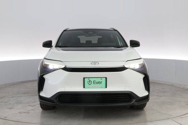 2023 Toyota bZ4X — photo 9 of 22