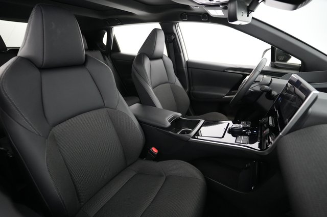 2023 Toyota bZ4X — photo 18 of 22