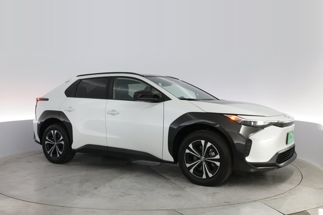 2023 Toyota bZ4X — photo 11 of 22