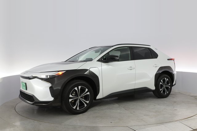 2023 Toyota bZ4X — photo 14 of 22