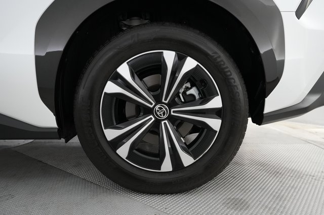 2023 Toyota bZ4X — photo 16 of 22