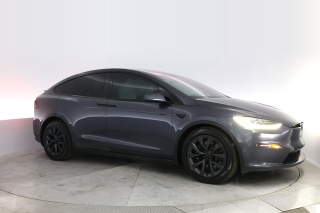 2023 Tesla Model X — photo 11 of 23