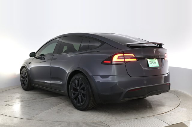 2023 Tesla Model X — photo 13 of 23