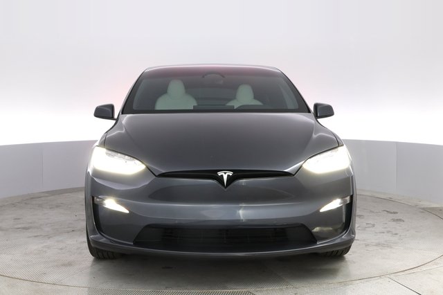 2023 Tesla Model X — photo 9 of 23