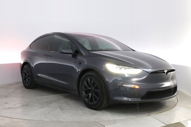 2023 Tesla Model X — photo 10 of 23