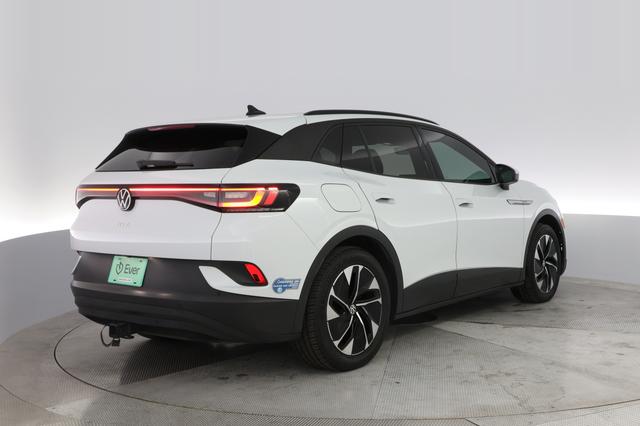 2021 Volkswagen ID.4 — photo 2 of 22