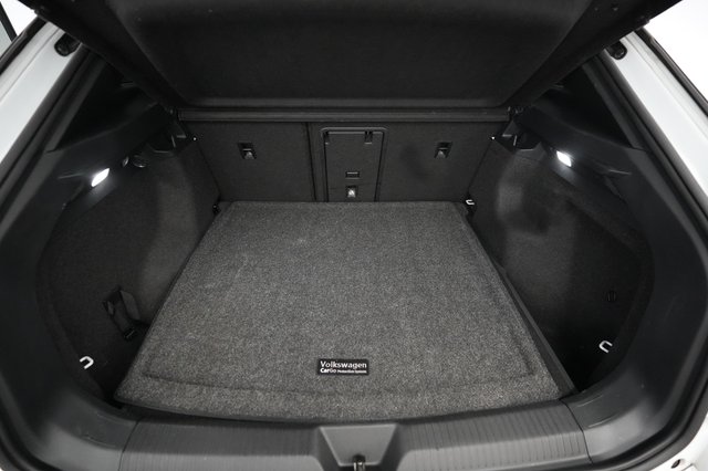 2021 Volkswagen ID.4 — photo 6 of 22