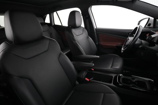 2021 Volkswagen ID.4 — photo 3 of 22
