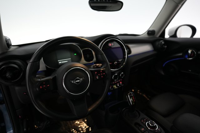 2024 MINI Cooper SE — photo 20 of 28