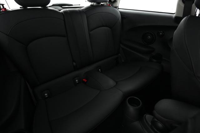 2024 MINI Cooper SE — photo 4 of 28