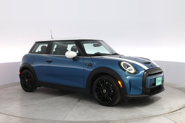 2024 MINI Cooper SE — photo 11 of 28