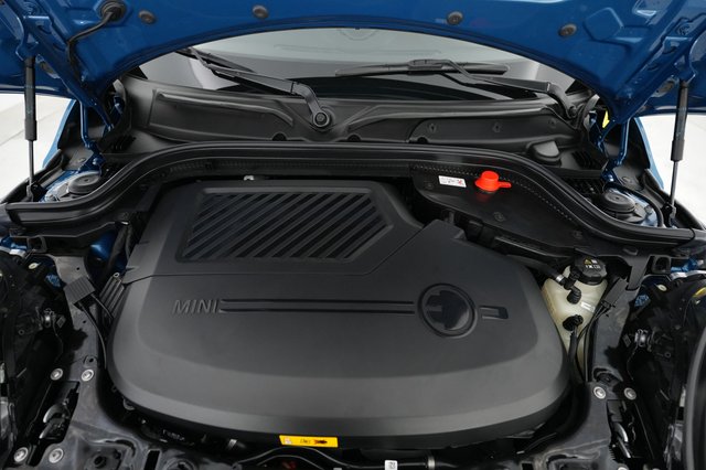 2024 MINI Cooper SE — photo 27 of 28
